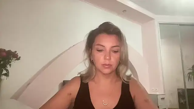 Snapshot of Beautysoul_ chatting on 09/27/25, 05:29 Beautysoul  online show from 09/27/25, 05:29