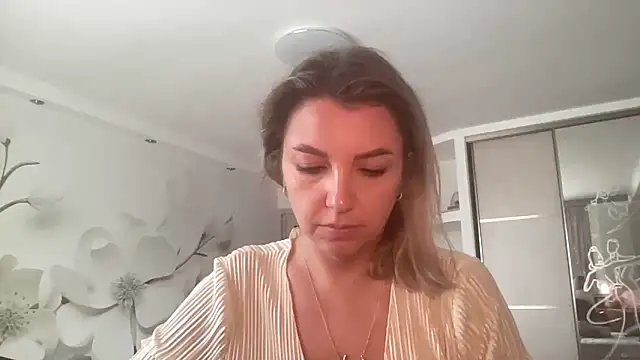 Snapshot of Beautysoul_ chatting on 10/05/25, 12:36 Beautysoul  online show from 10/05/25, 12:36