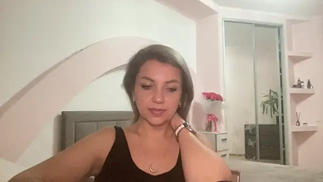 Snapshot of Beautysoul_ chatting on 10/07/25, 04:48 Beautysoul  online show from 10/07/25, 04:48