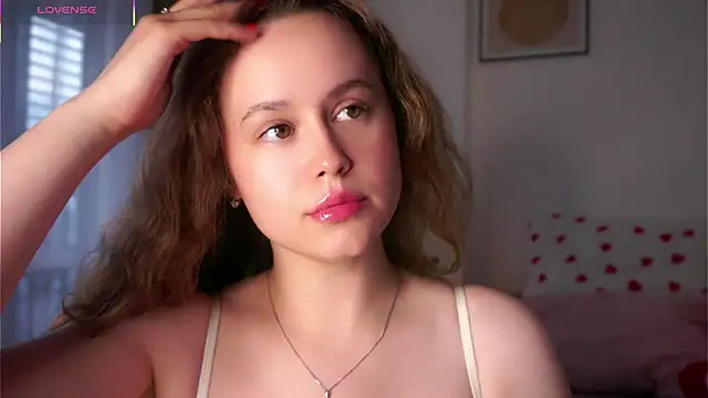SusannaScholler online show from 06/30/26, 01:06