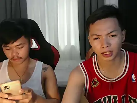 hot emman online show from 10/10/25, 05:17