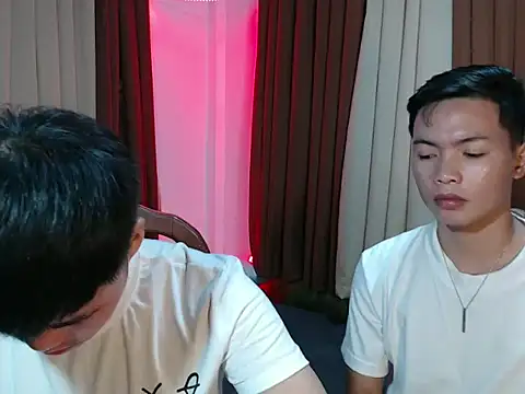 hot emman online show from 02/19/26, 01:56