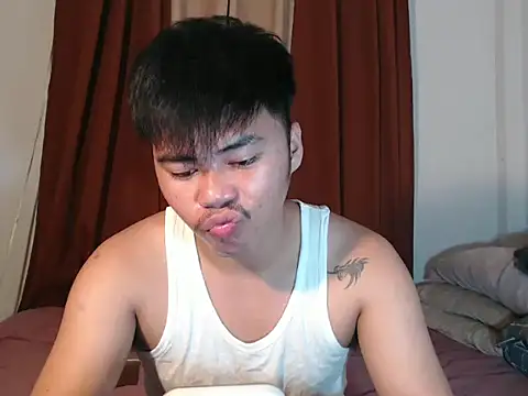 hot emman online show from 05/14/26, 12:39