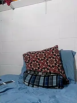 oxxy jean online show from 05/03/26, 12:49