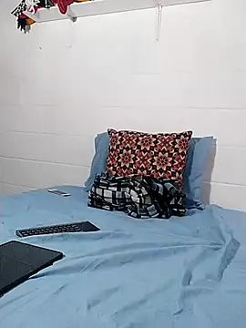 oxxy jean online show from 05/06/26, 12:32