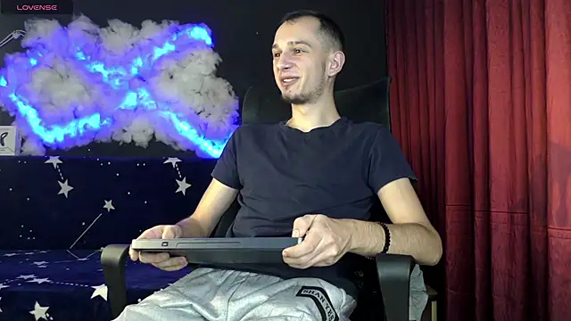 AxelMassimo online show from 11/29/25, 03:53