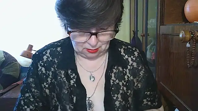 VeronicaGold511 online show from 05/27/26, 06:54