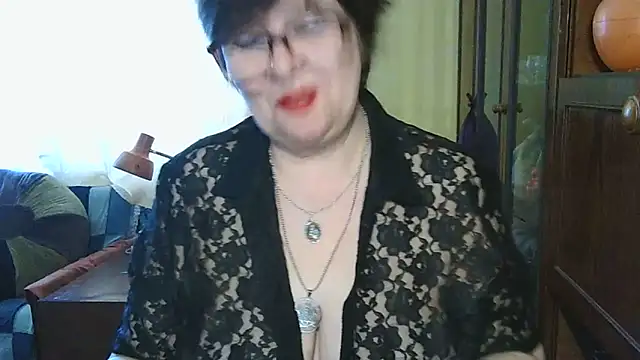 VeronicaGold511 online show from 06/02/26, 07:54
