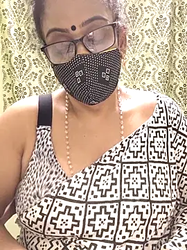 sweet-lotus online show from 10/04/25, 06:28