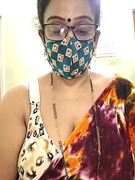 sweet-lotus online show from 12/23/25, 05:16