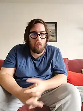 chubbyDavid1998 online show from 12/21/25, 12:56