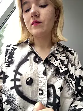 Cherry   Blossom online show from 09/22/25, 10:28