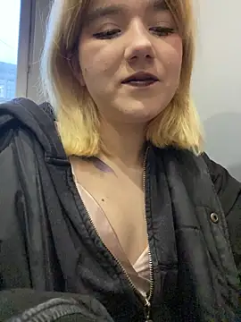 Cherry   Blossom online show from 11/05/25, 01:11