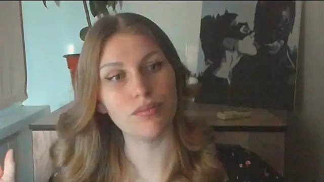 JuliaMuuun online show from 03/18/26, 09:18