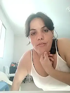 Snapshot of Bellapotencia1985 chatting on 01/13/26, 10:31 Bellapotencia1985 online show from 01/13/26, 10:31