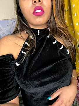 Snapshot of sexy-sukriti chatting on 12/02/25, 05:30 sexy-sukriti online show from 12/02/25, 05:30