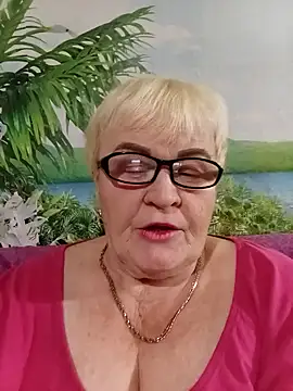 VioletSweet5566 online show from 12/02/25, 07:31