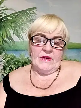 VioletSweet5566 online show from 05/02/26, 05:51
