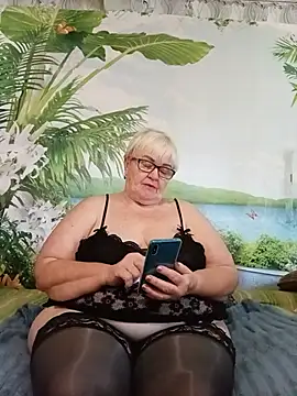 Snapshot of VioletSweet5566 chatting on 07/15/26, 07:02 VioletSweet5566 online show from 07/15/26, 07:02