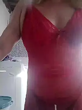 Snapshot of Belladama61 chatting on 04/04/26, 10:35 Belladama61 online show from 04/04/26, 10:35