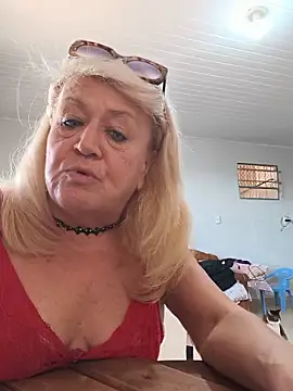 Snapshot of Belladama61 chatting on 06/11/26, 11:19 Belladama61 online show from 06/11/26, 11:19