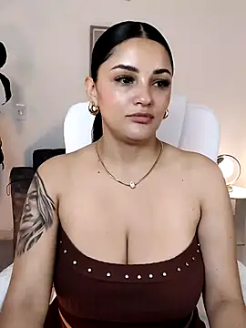 Snapshot of Julieta92_ chatting on 03/03/26, 05:08 Julieta92 online show from 03/03/26, 05:08