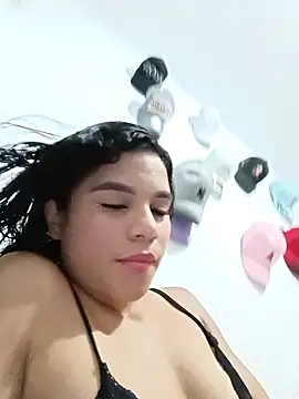 Little-Pussy-Sweet online show from 09/28/25, 03:34