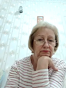 AlikaSwan5821 online show from 11/11/25, 08:31