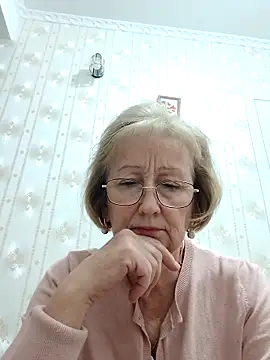 AlikaSwan5821 online show from 11/17/25, 08:14