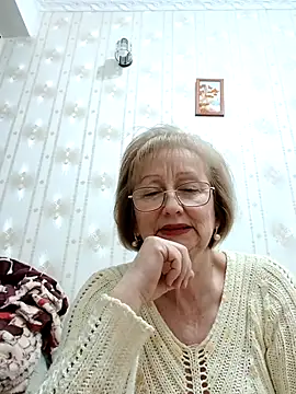 AlikaSwan5821 online show from 12/15/25, 08:13