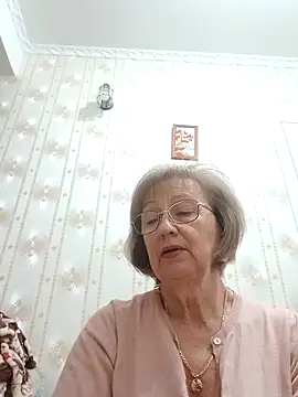 AlikaSwan5821 online show from 12/17/25, 02:34