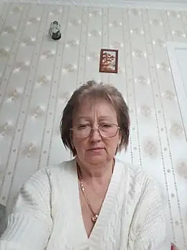 AlikaSwan5821 online show from 02/07/26, 01:37