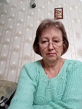 AlikaSwan5821 online show from 02/11/26, 02:22