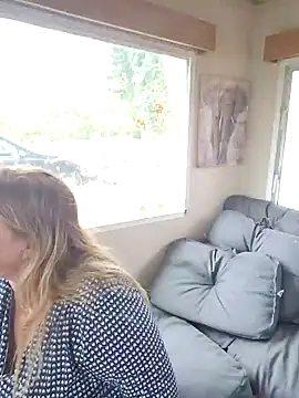 Snapshot of Misspapillon1840 chatting on 11/24/25, 10:48 Misspapillon1840 online show from 11/24/25, 10:48