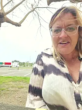 Misspapillon1840 online show from 04/03/26, 01:31