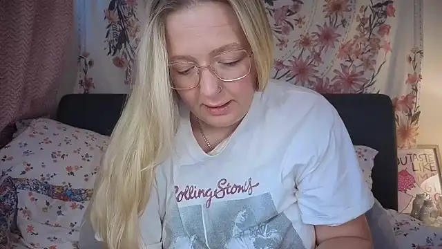 Snapshot of Daisyxoxo_ chatting on 01/11/26, 09:47 Daisyxoxo online show from 01/11/26, 09:47