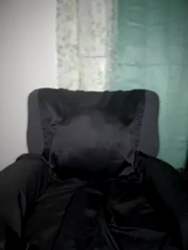  foreigntitts online show from 10/26/25, 06:41