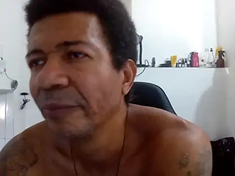 Snapshot of moreno25centimetro chatting on 10/28/25, 12:41 moreno25centimetro online show from 10/28/25, 12:41