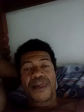 Snapshot of moreno25centimetro chatting on 11/22/25, 02:54 moreno25centimetro online show from 11/22/25, 02:54