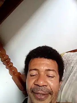 Snapshot of moreno25centimetro chatting on 11/24/25, 01:22 moreno25centimetro online show from 11/24/25, 01:22