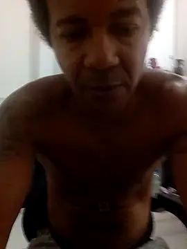 Snapshot of moreno25centimetro chatting on 01/09/26, 01:36 moreno25centimetro online show from 01/09/26, 01:36