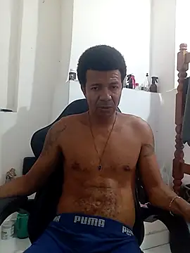 Snapshot of moreno25centimetro chatting on 01/16/26, 06:45 moreno25centimetro online show from 01/16/26, 06:45