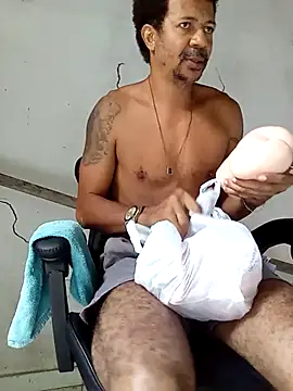 Snapshot of moreno25centimetro chatting on 02/05/26, 10:31 moreno25centimetro online show from 02/05/26, 10:31