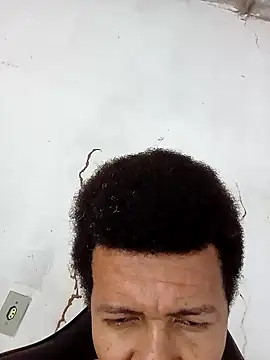 Snapshot of moreno25centimetro chatting on 02/11/26, 01:27 moreno25centimetro online show from 02/11/26, 01:27