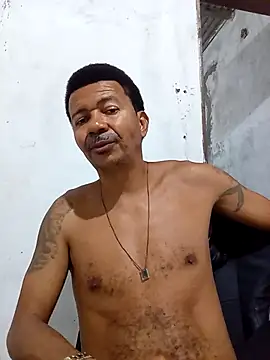 Snapshot of moreno25centimetro chatting on 03/22/26, 10:24 moreno25centimetro online show from 03/22/26, 10:24