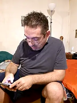 Snapshot of Jouons-ensembles2 chatting on 11/16/25, 03:39 Jouons-ensembles2 online show from 11/16/25, 03:39