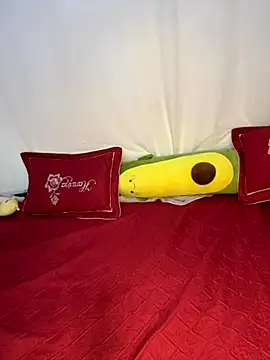 Snapshot of Samcutes chatting on 11/10/25, 01:43 Samcutes online show from 11/10/25, 01:43