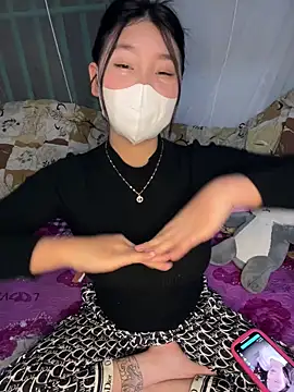 Snapshot of Samcutes chatting on 12/14/25, 01:38 Samcutes online show from 12/14/25, 01:38