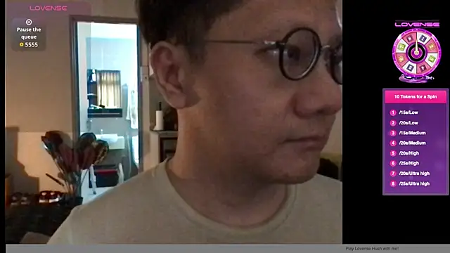 Snapshot of invention2025 chatting on 11/12/25, 02:34 invention2025 online show from 11/12/25, 02:34