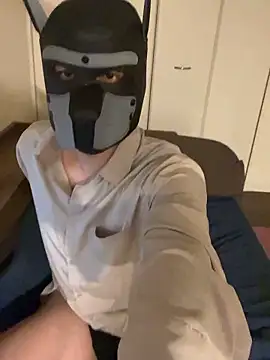 Snapshot of shunshun5 chatting on 10/13/25, 12:38 shunshun5 online show from 10/13/25, 12:38